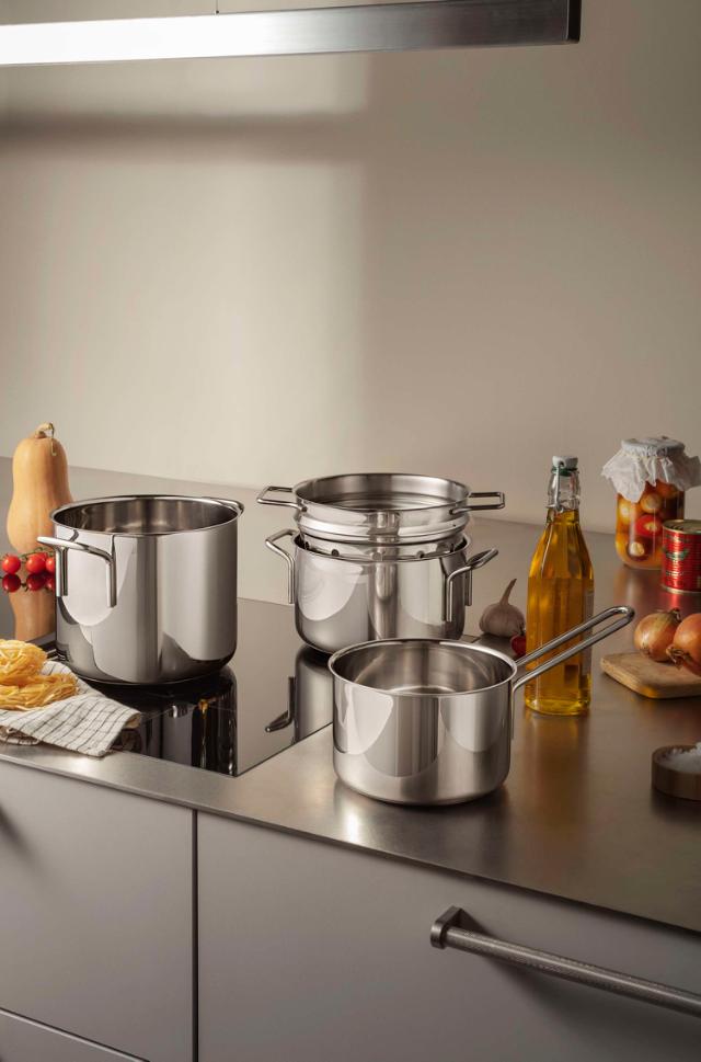 Stainless steel cookware set - 4 pcs.