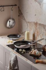 Stainless Steel Stegepande 24 cm keramisk Slip-Let® belægning